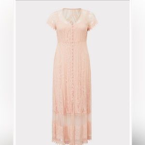 Torrid Maxi Lace Dress in size 2x